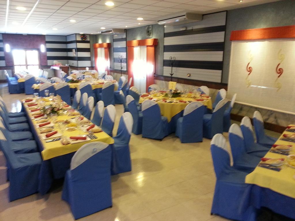 Hotel La Moraleda - Complejo Las Delicias Вильянуэва-дель-Арсобиспо Экстерьер фото