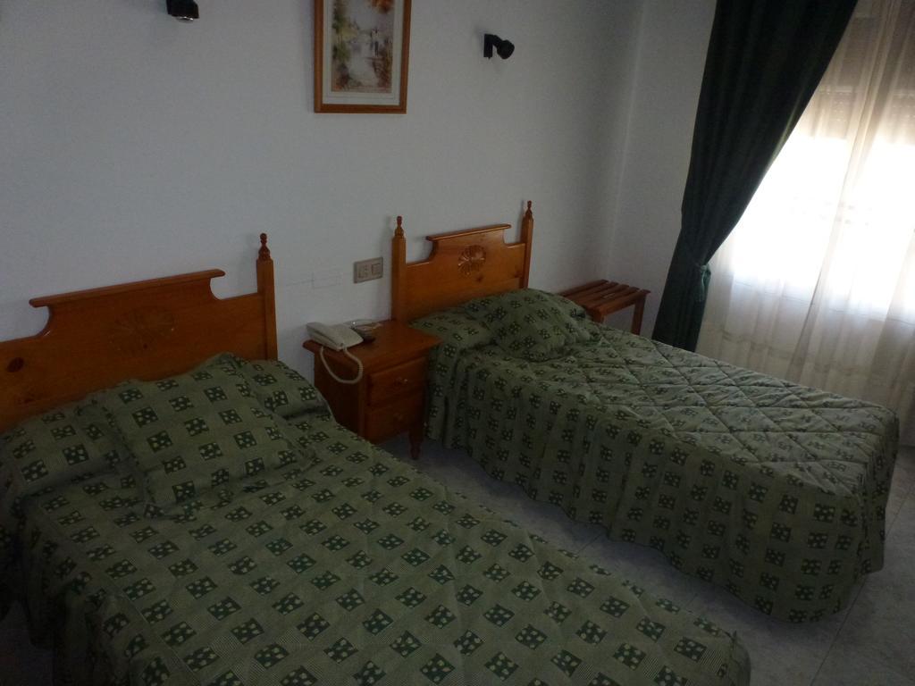Hotel La Moraleda - Complejo Las Delicias Вильянуэва-дель-Арсобиспо Номер фото