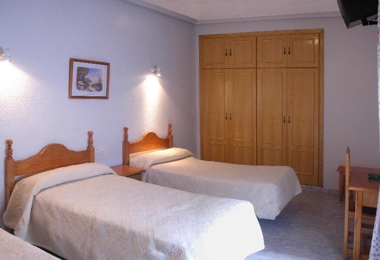 Hotel La Moraleda - Complejo Las Delicias Вильянуэва-дель-Арсобиспо Экстерьер фото
