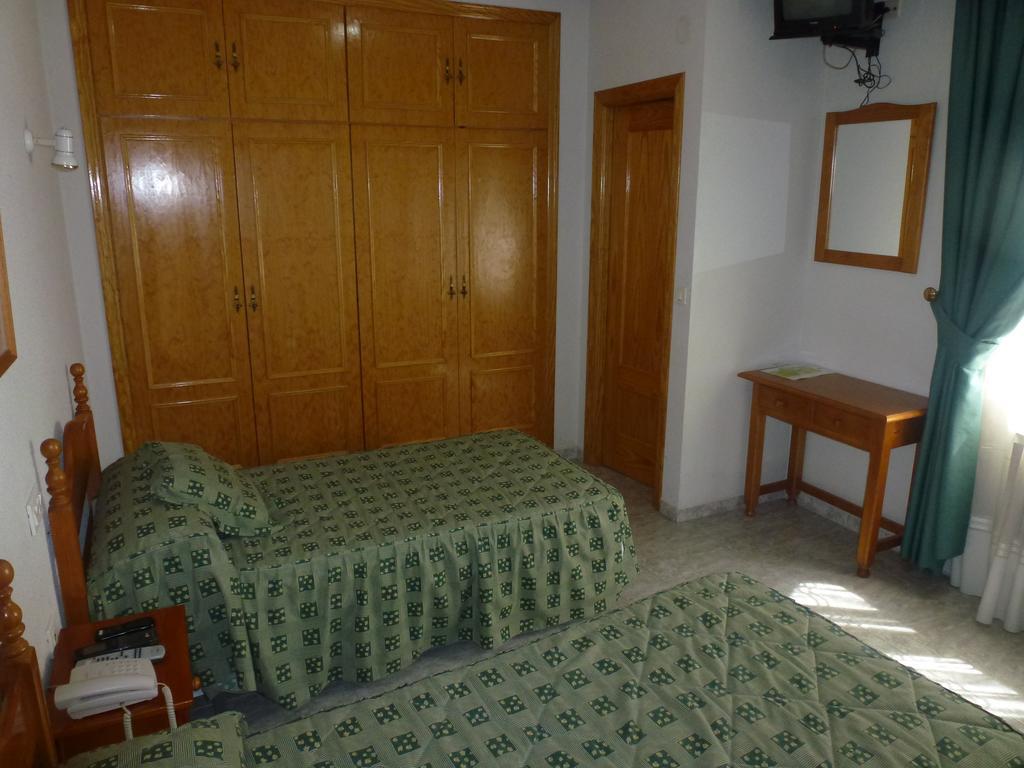 Hotel La Moraleda - Complejo Las Delicias Вильянуэва-дель-Арсобиспо Номер фото